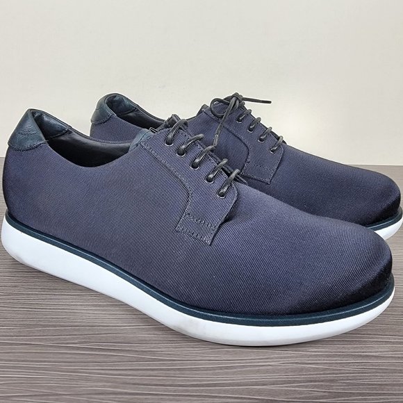 Giorgio Armani Textured Canvas Sneakers, Size 7 - Picture 1 of 11